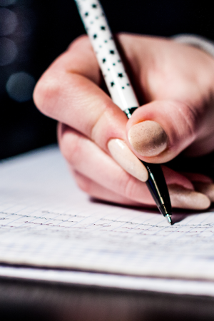 IRENE LOZANO_PROFESORA DE ESCRITURA